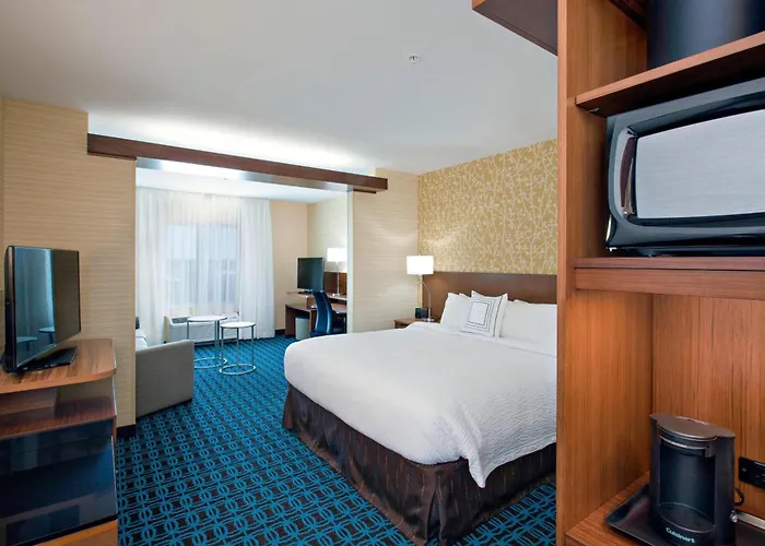 Fairfield & By Marriott Phoenix Tempe/airport Hotel 3*
