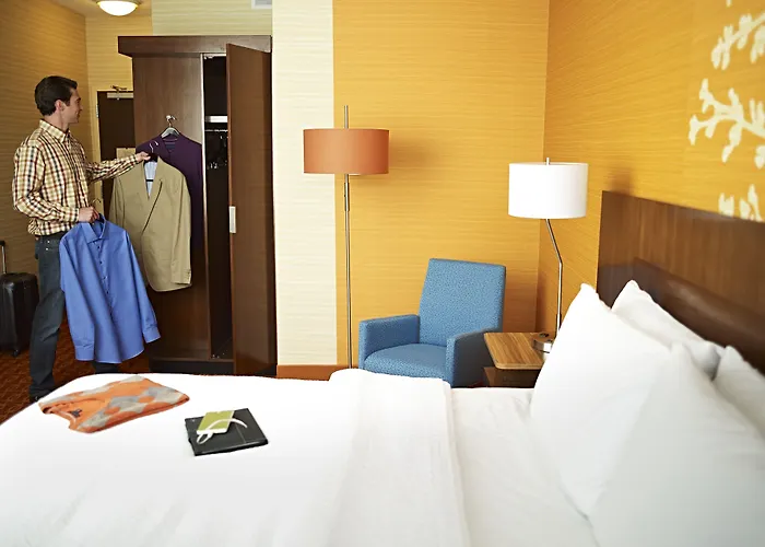 Fairfield & By Marriott Phoenix Tempe/airport Hotel 3*