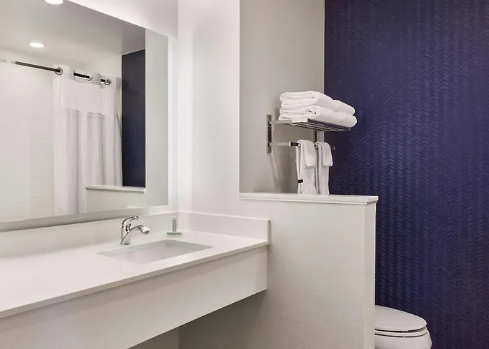 Fairfield & By Marriott Phoenix Tempe/airport Hotel