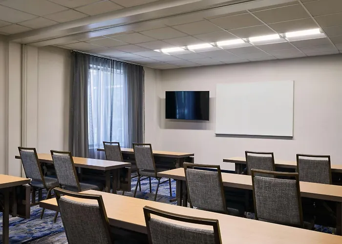 Hotel Fairfield & By Marriott Phoenix Tempe/airport Tempe